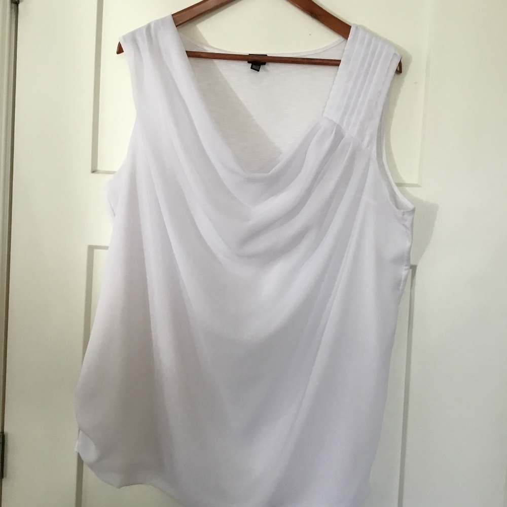 Plus size asymmetrical sleeveless scoop neck shirt